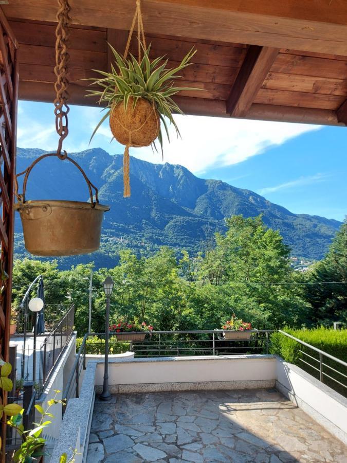 Casa Vacanza Il Glicine Casale Corte Cerro Εξωτερικό φωτογραφία
