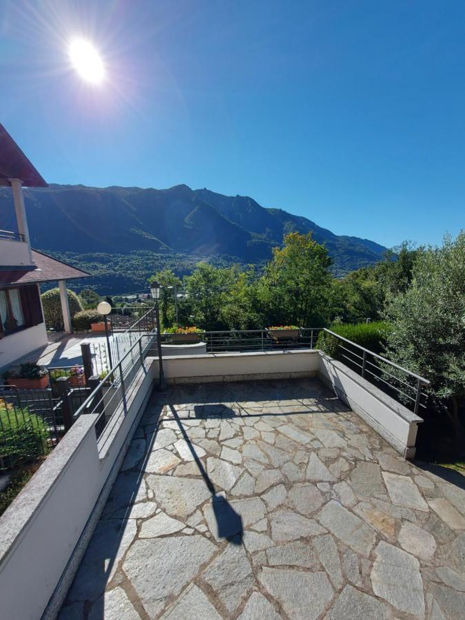 Casa Vacanza Il Glicine Casale Corte Cerro Εξωτερικό φωτογραφία