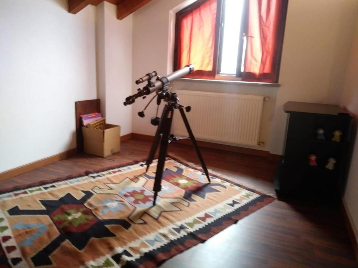 Casa Vacanza Il Glicine Casale Corte Cerro Εξωτερικό φωτογραφία